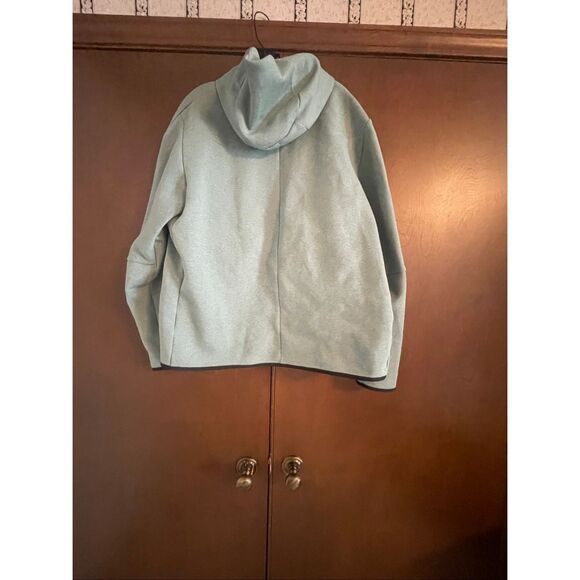 Nike jackets - Picture 4 of 4